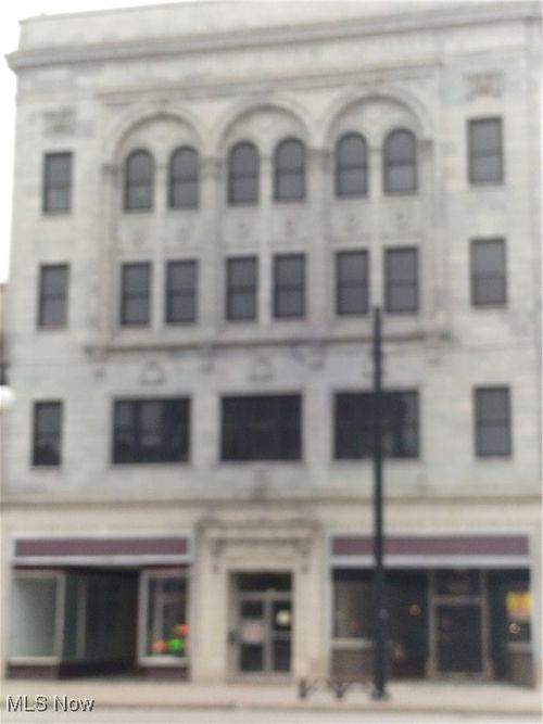 573 Broadway, Lorain, OH, 44052-1731 | Card Image