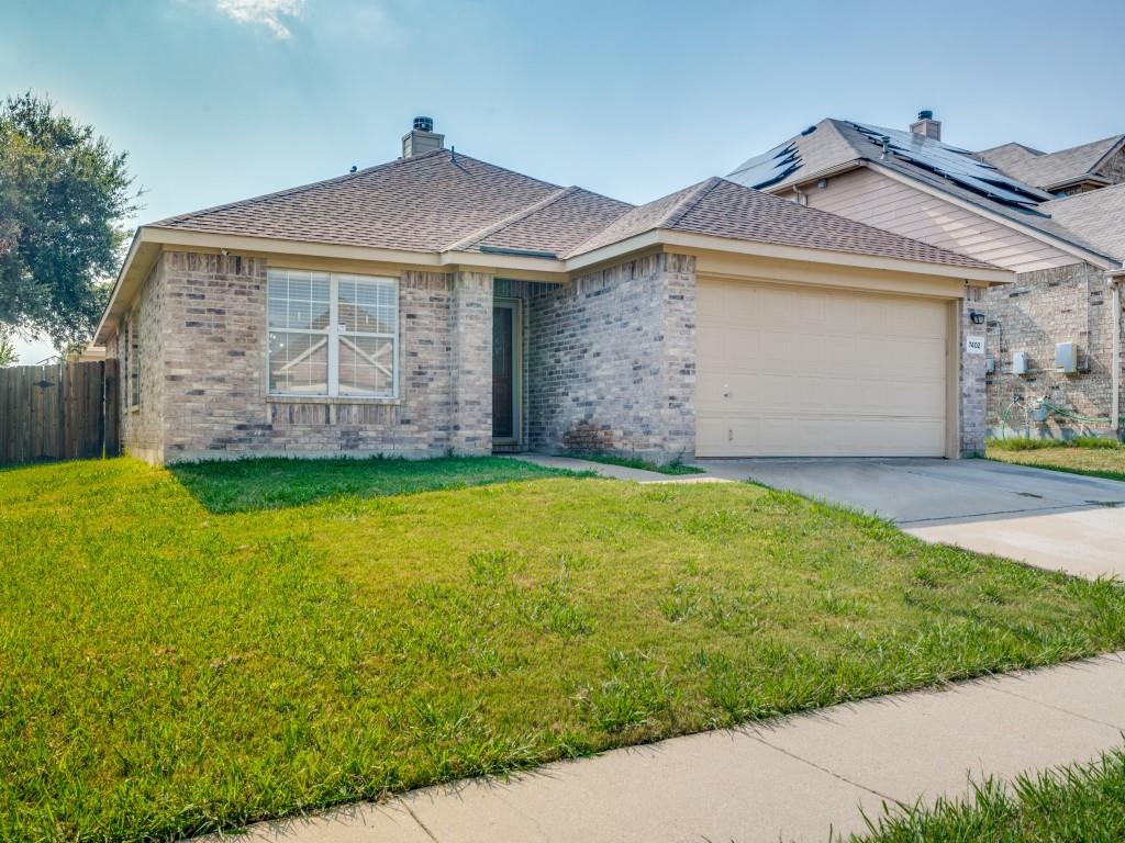 Marsland Ln, Arlington, TX 76001