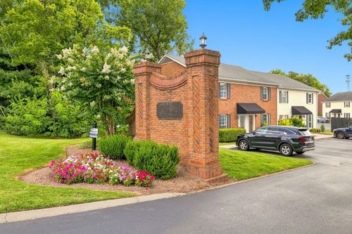 c1-200 N Royal Oaks Blvd, Franklin, TN, 37067-3013 | Card Image