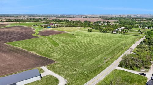 3824 Ne 150th Ave, Cambridge, IA, 50046 | Card Image