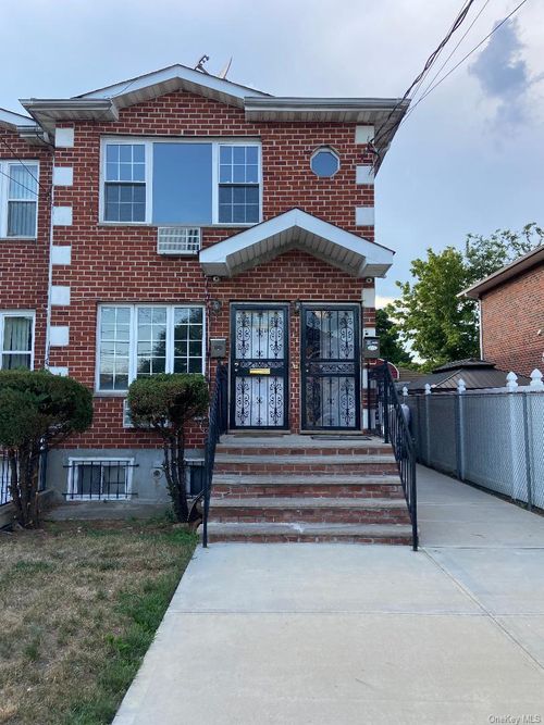 19707 120th Ave, Saint Albans, NY, 11412-3709 | Card Image