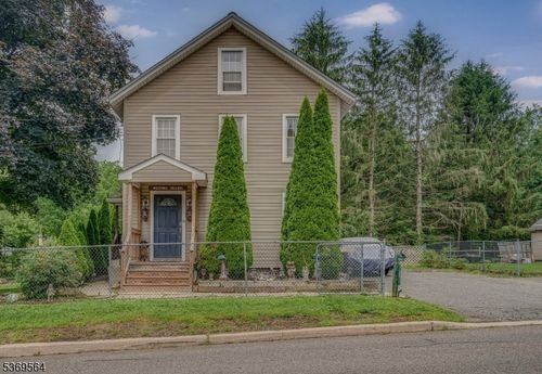 3 Wolfs Corner Rd, Newton, NJ, 07860-5436 | Card Image