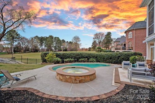 13500 Robert Walker Dr, Davidson, NC, 28036-6008 | Card Image