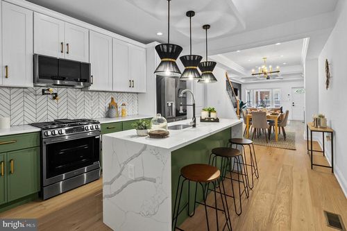 807 Belgian Ave, BALTIMORE, MD, 21218-1221 | Card Image