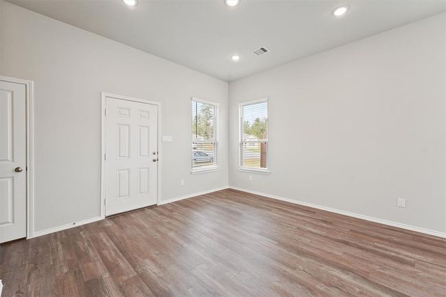 2116 Cedar Bend Dr, House other with 3 bedrooms, 3 bathrooms and 2 parking in Conroe TX | Image 7