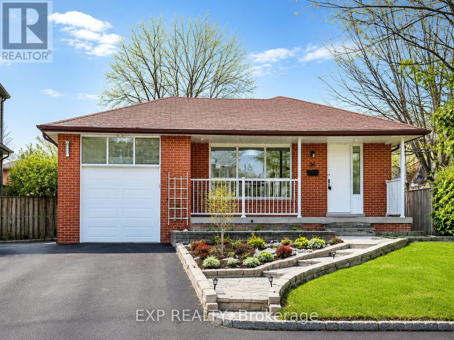 Residential Lease in Toronto (Woburn)