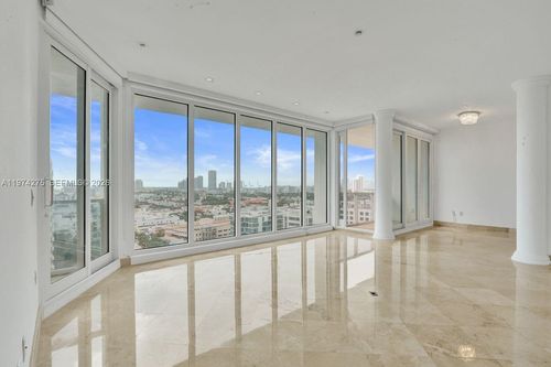 ph12-100 Lincoln Rd, Miami Beach, FL, 33139-2013 | Card Image