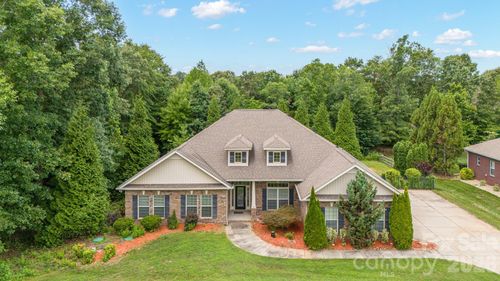 589 Shepherd Rd, Troutman, NC, 28166-8755 | Card Image