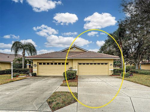 251 Vista Del Lago Way, VENICE, FL, 34292-5324 | Card Image