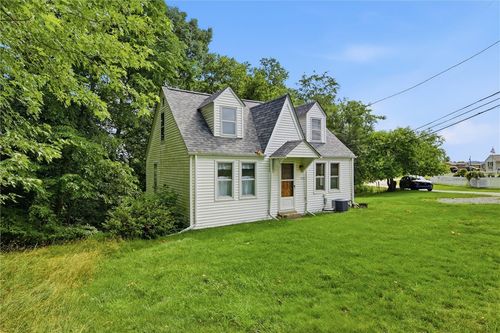 314 Prospect Cir, Lower Burrell, PA, 15068-2631 | Card Image