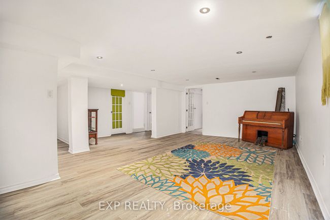 8411 Russell Rd, House other with 7 bedrooms, 5 bathrooms and 30 parking in Navan ON | Image 22