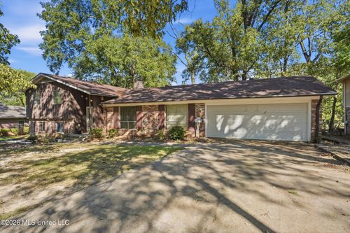 166 Elms Court Circle, Jackson, MS, 39204 | Card Image