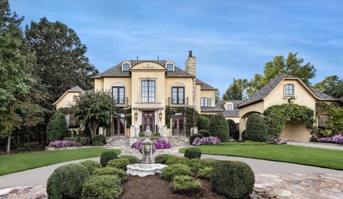 79 Sologne Cir, Little Rock, AR, 72223-8913 | Card Image