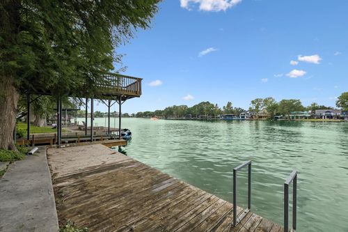 1307 Terminal Loop Rd, Mcqueeney, TX, 78123-3350 | Card Image