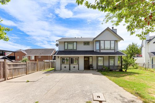 14134 67 Ave, Surrey, BC, V3W9N7 | Card Image