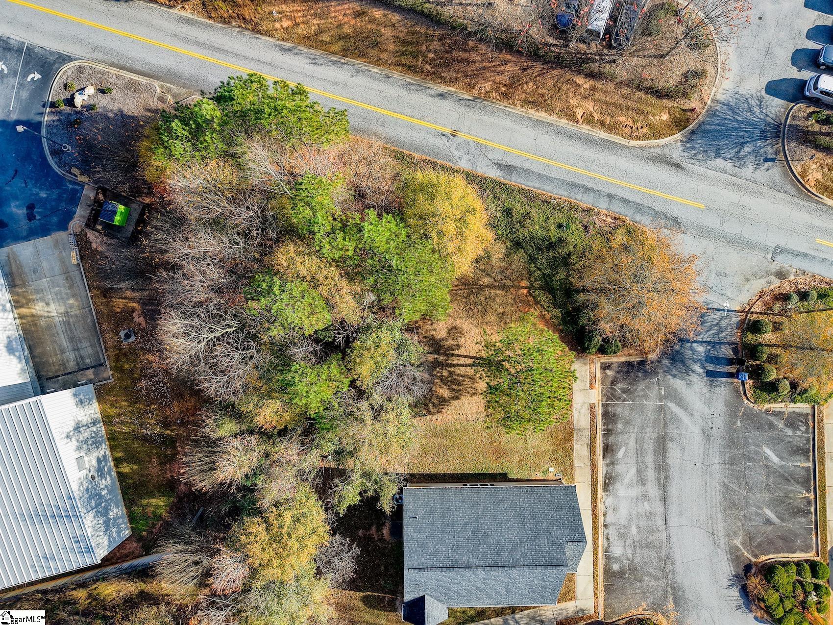 Land in Anderson 4