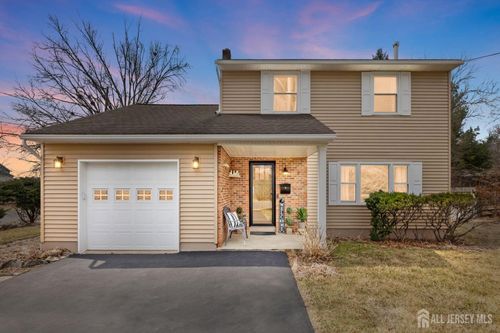 5 N 20th Ave, Manville, NJ, 08835-1531 | Card Image