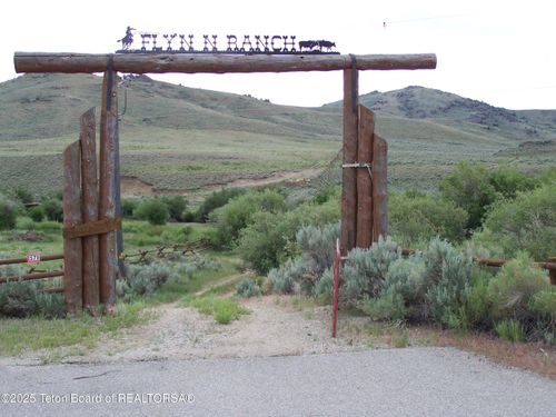 570 State Highway 353, Boulder, WY, 82923-9602 | Card Image