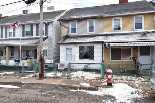 69 Orchard St, Mc Kees Rocks, PA, 15136-2551 | Card Image