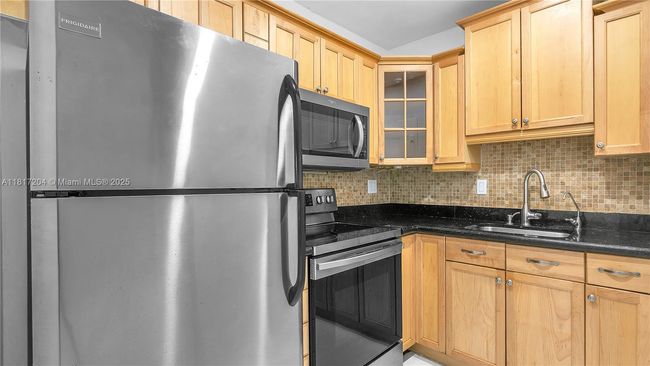 APT-207 - 199 E Mcnab Rd, Condo with 1 bedrooms, 1 bathrooms and null parking in Pompano Beach FL | Image 8