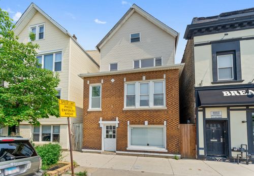 3-3003 N Ashland Ave, Chicago, IL, 60657-3011 | Card Image