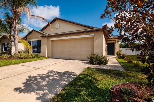 36077 Stable Wilk Ave, ZEPHYRHILLS, FL, 33541-9115 | Card Image
