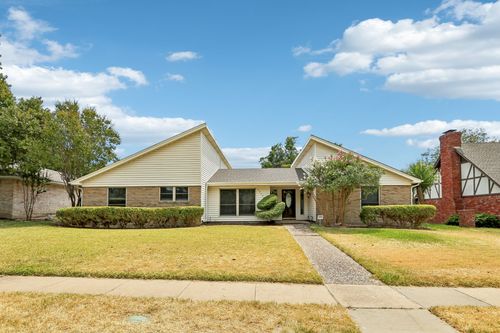 2840 Meadowbrook Dr, Plano, TX, 75075-6431 | Card Image