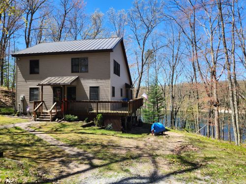 9223 S Trail Of The Lk, Baldwin, MI, 49304-8946 | Card Image