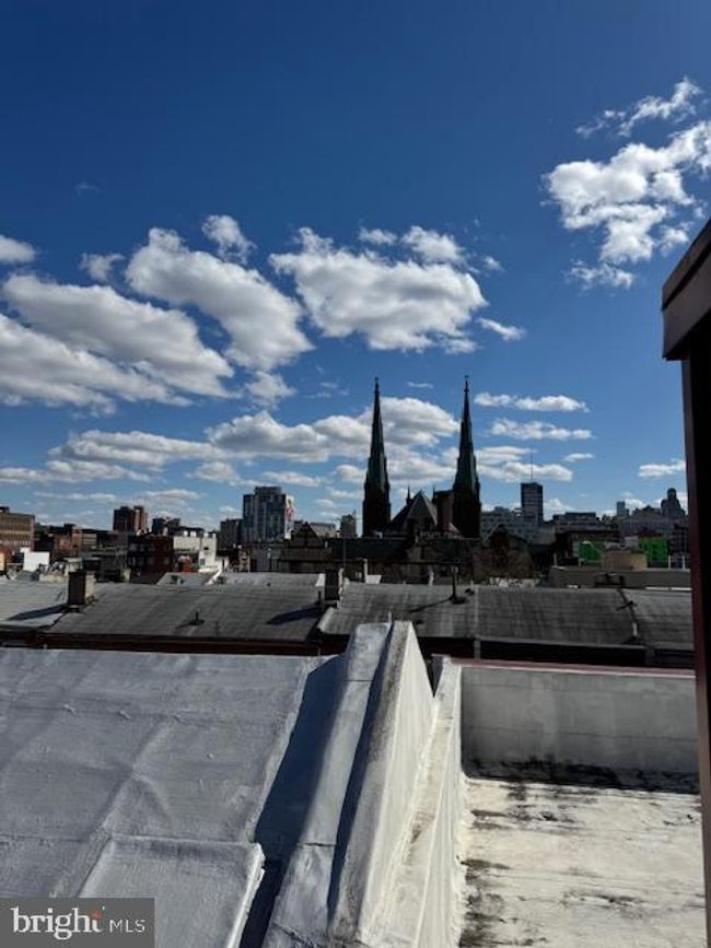 1129 Green St, Townhouse with 5 bedrooms, 5 bathrooms and null parking in PHILADELPHIA PA | Image 11