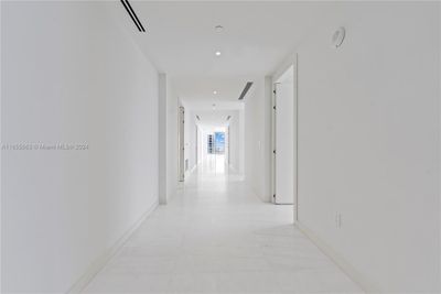 3201 - 300 Biscayne Blvd Way, Condo with 5 bedrooms, 5 bathrooms and null parking in Miami FL | Image 2