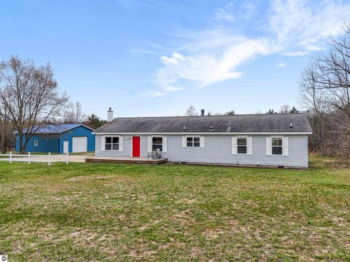 9562 M 113 E, Fife Lake, MI, 49633-9368 | Card Image