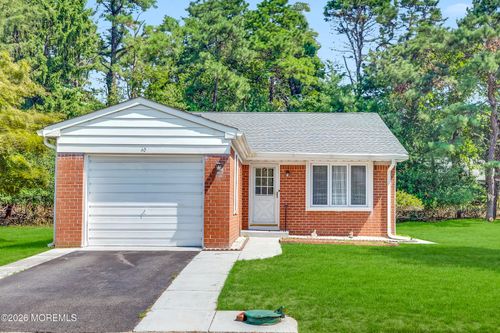 40 Constitution Blvd, Whiting, NJ, 08759-1772 | Card Image