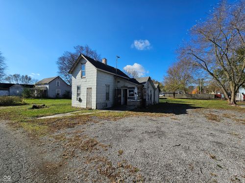 108 S Center St, Maxwell, IN, 46154-9707 | Card Image