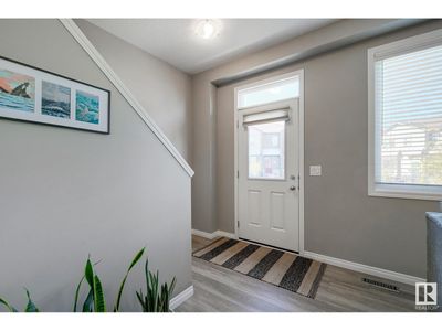 16903 68 St Nw, Townhouse with 2 bedrooms, 3 bathrooms and null parking in Edmonton AB | Image 3