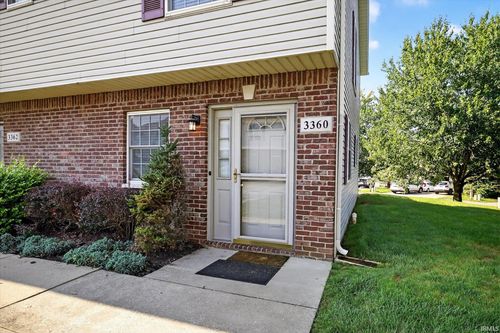 3360 S Oaklawn Cir, Bloomington, IN, 47401-8546 | Card Image