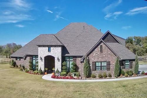 8342 N 149th East Ave, Owasso, OK, 74055-7699 | Card Image
