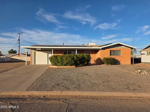 9346 W Madero Dr, Arizona City, AZ, 85123-6902 | Card Image