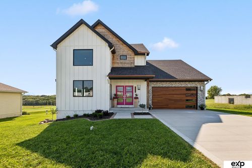 8602 Lake Ridge Dr, Plattsmouth, NE, 68048-4331 | Card Image
