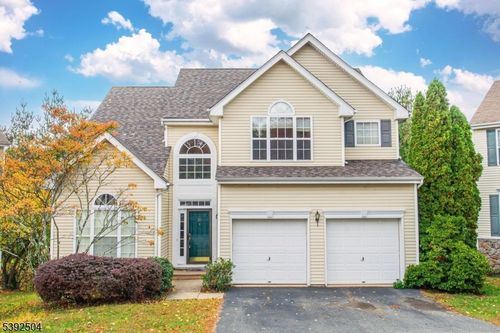 36 Winding Hill Dr, Hackettstown, NJ, 07840-5671 | Card Image