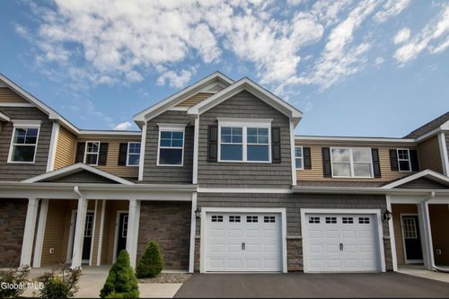 15 Clarice Ln, Cohoes, NY, 12047-4861 | Card Image