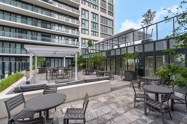 PH215 - 9000 Jane St, Condo with 2 bedrooms, 3 bathrooms and null parking in Concord ON | Image 37