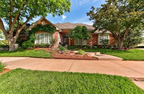 331 Shortgrass Road, Edmond, OK, 73003 | Card Image
