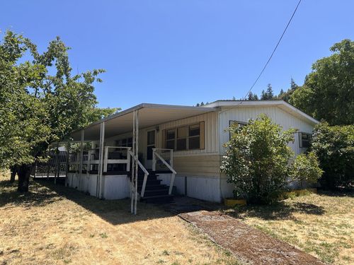 49 Walnut Way, Willow Creek, CA, 95573-9301 | Card Image