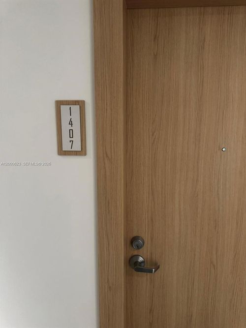 apt-1407-90 Sw 3rd St, Miami, FL, 33130-4021 | Card Image