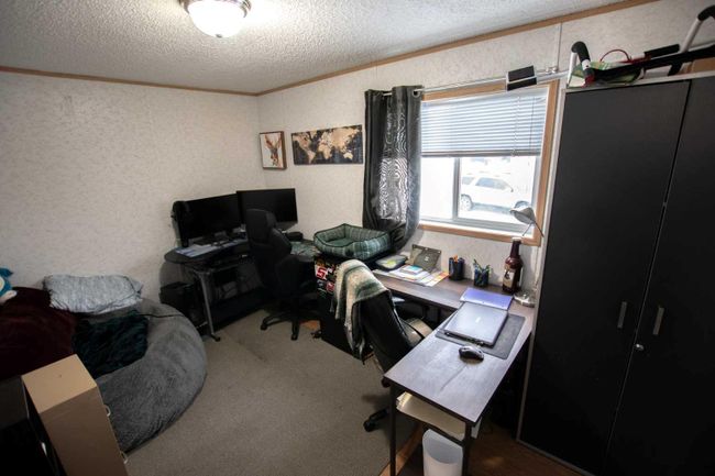 9611 109 Ave, House detached with 3 bedrooms, 2 bathrooms and 2 parking in Clairmont AB | Image 8