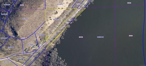 000 Red Oak Rd, Harpers Ferry, IA, 52146 | Card Image