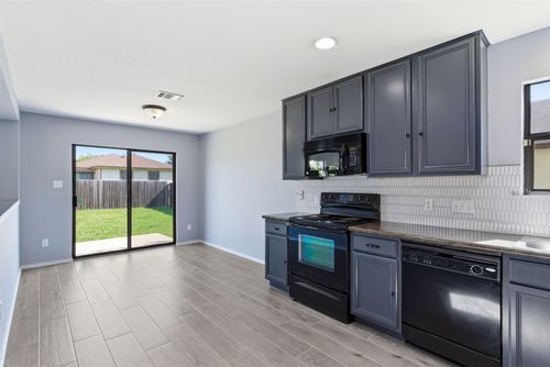 602 Yosemite Trl, Taylor, TX, 76574-7026 | Card Image