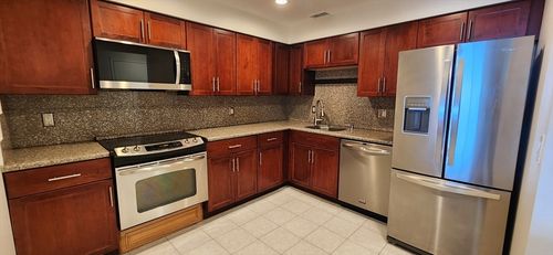 apt-709-382 Ocean Ave, Revere, MA, 02151-2625 | Card Image