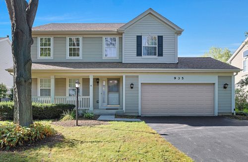 935 Concord Cir, Mundelein, IL, 60060-2542 | Card Image