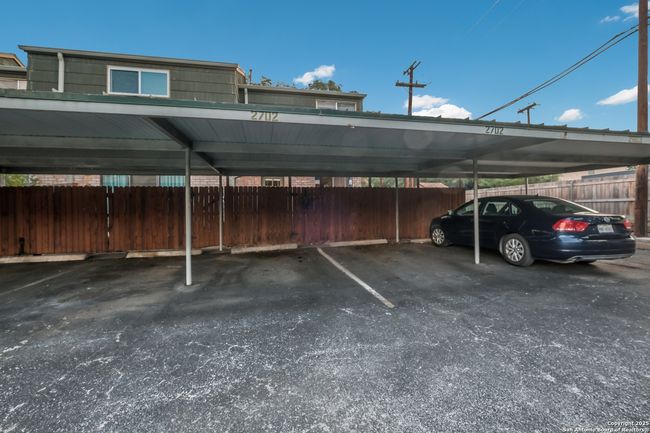Private parking spaces accessible through the back | Image 21